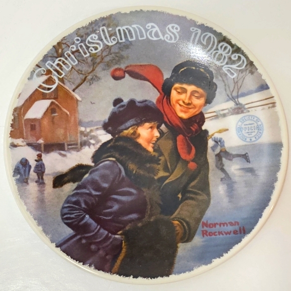 Edwin M. Knowles Plate x Norman Rockwell Painting Christmas Courtship 1982 Plate - Picture 5 of 9